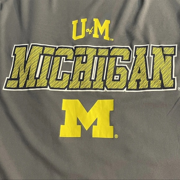 Section 101 Michigan Wolverines Long Sleeve Shirt Knights Apparel FusionFit Sz M - Picture 2 of 6